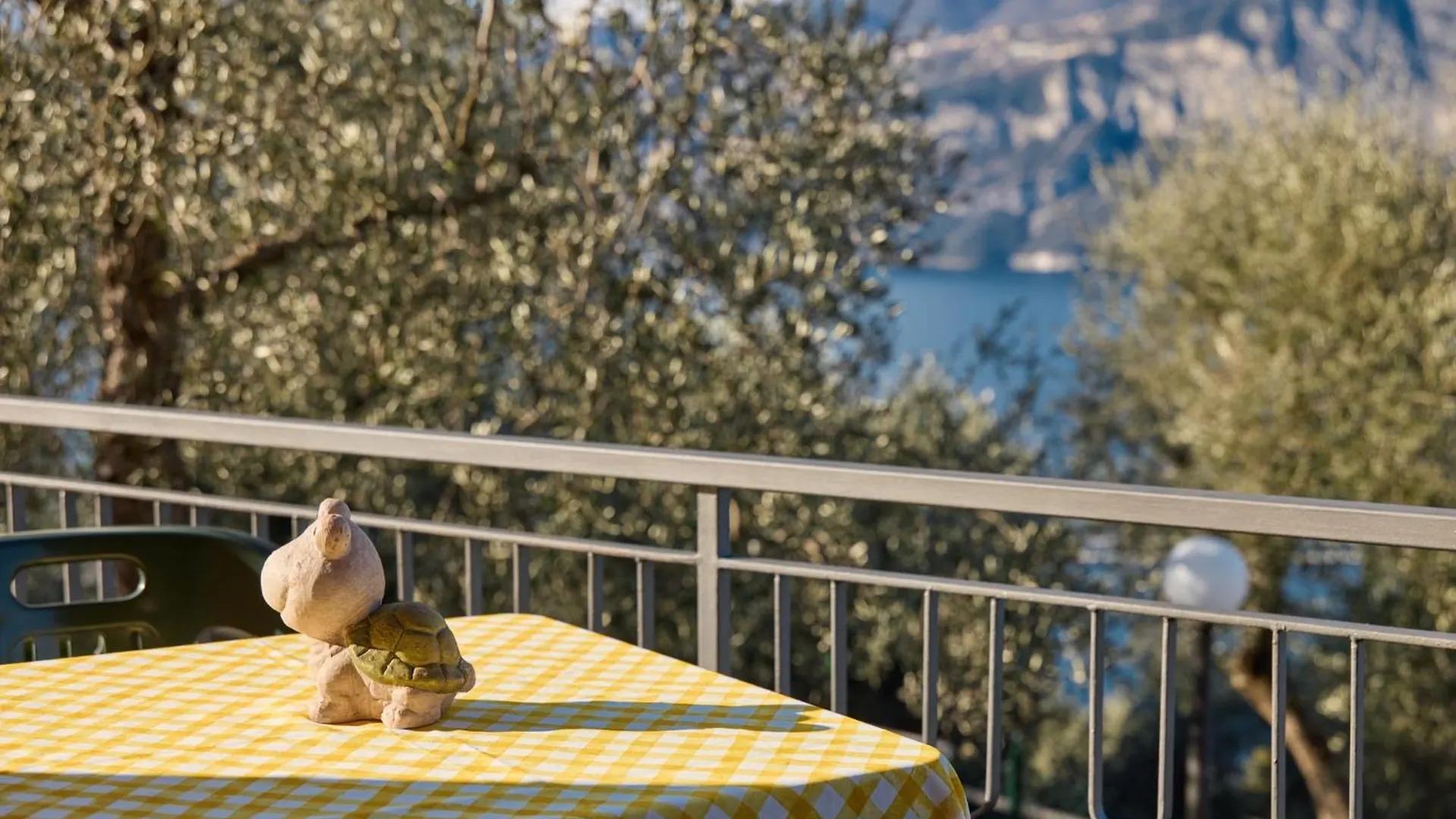 Esperia Apartment Brenzone sul Garda 0*,  Italy